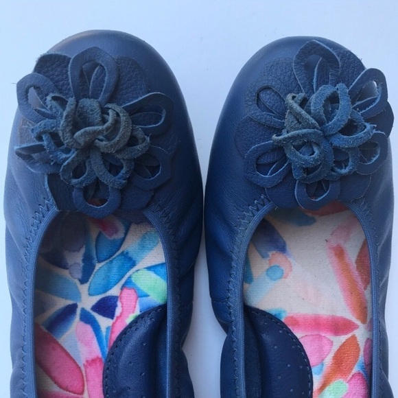 Born Leather Rounded Toe Ballet Flats With Embellishment - Picture 5 of 8